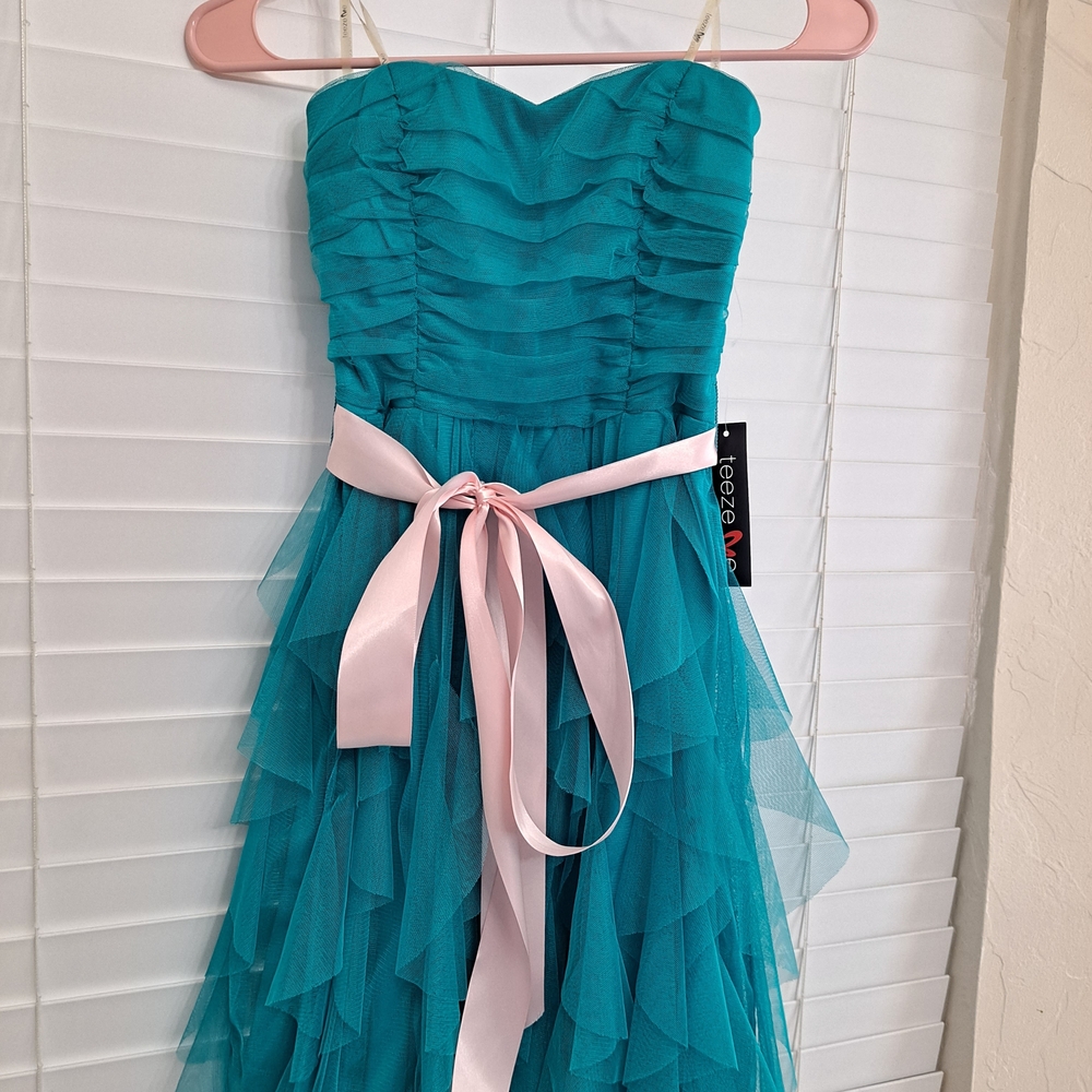 Size 5 Teeze Me Turquoise and Pink Juniors Formal Party Semi-Formal Dress
